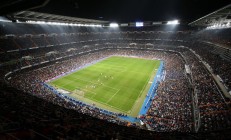 开云体育官网-银箭贴地飞行，索伯顽强阻击，周冠宇书写中国速度