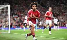 开云体育下载-曼联前锋连续进球，助球队取得连胜