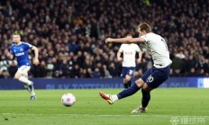 开云体育平台APP-埃弗顿惨败巴黎圣日耳曼，遭遇暴雨