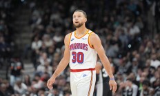 开云体育登录-包含StephenCurry神奇表现，勇士击败湖人的词条