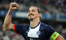 开云下载-船沉晋江夜，王炸定乾坤，塔图姆末节连斩15分导演逆转