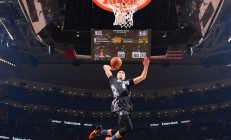 开云体育app-跨界绝杀，当穆勒的足球灵魂舞动于NBA总决赛之夜