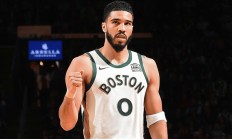 开云体育入口-哪位球员成为了球队的得分王？