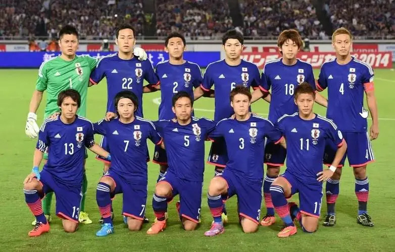 包含日本球队表现出色，凭借优异表现晋级比赛的词条