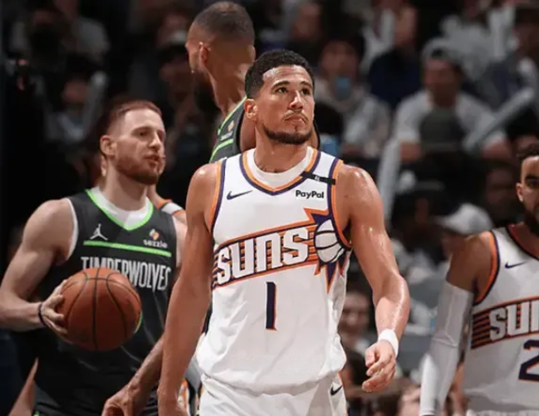 太阳大胜勇士登顶西部