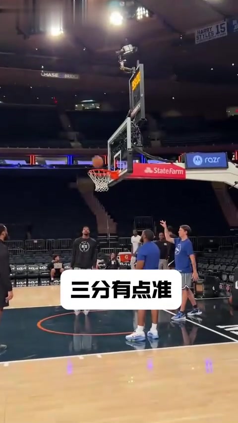 尼克斯客场击败篮网，迎来反弹