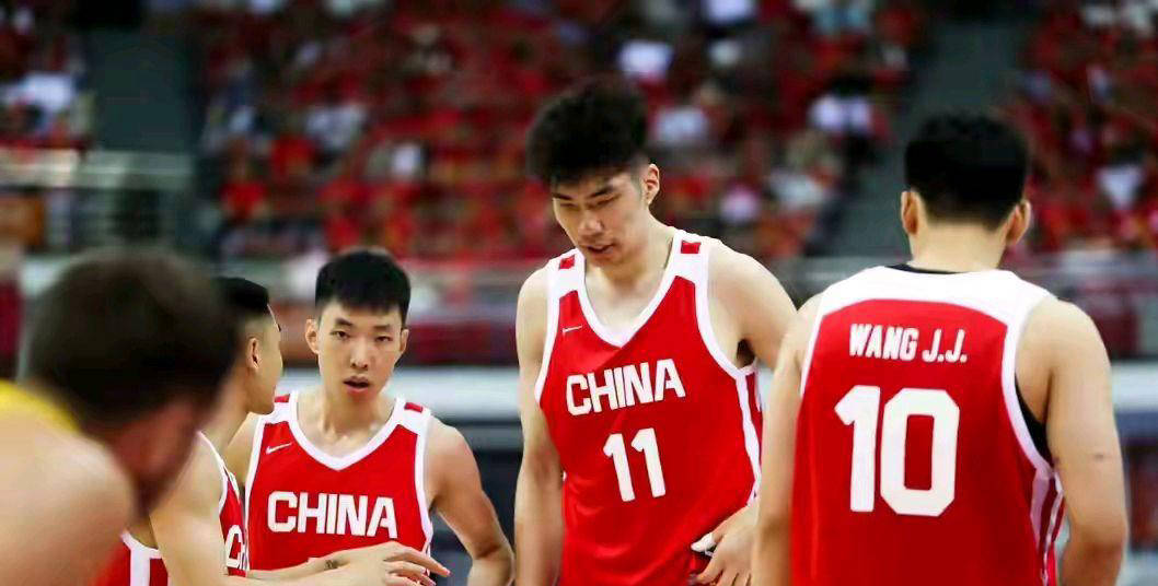 安徽男篮实力强劲，轻松获得比赛胜利