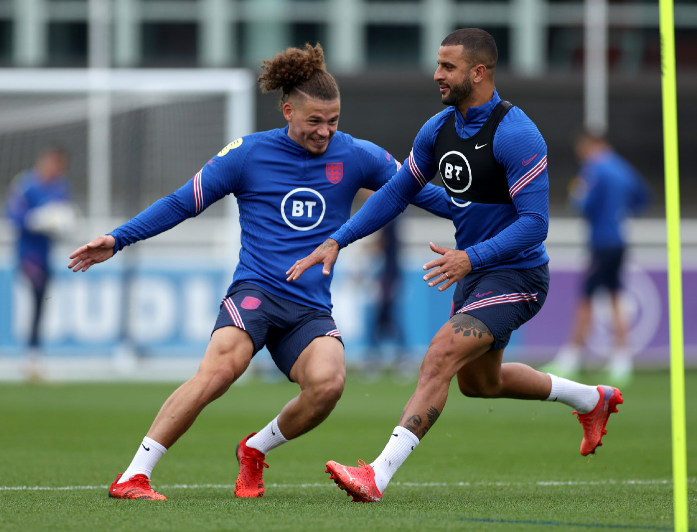 英格兰队翻盘波兰队，波尔高光表现的简单介绍