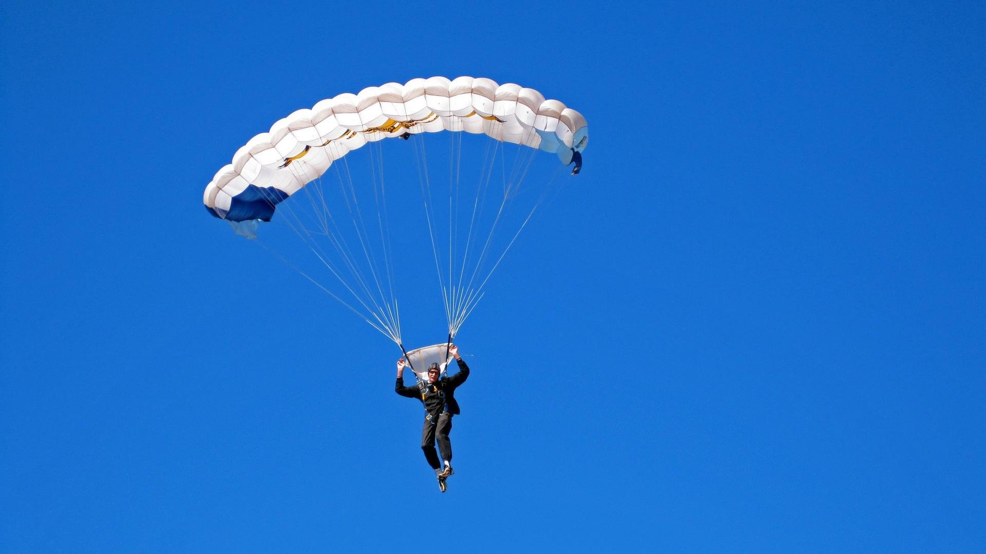 哈登未出战之夜，广东哈登式绝杀，当精神化身降临赛场